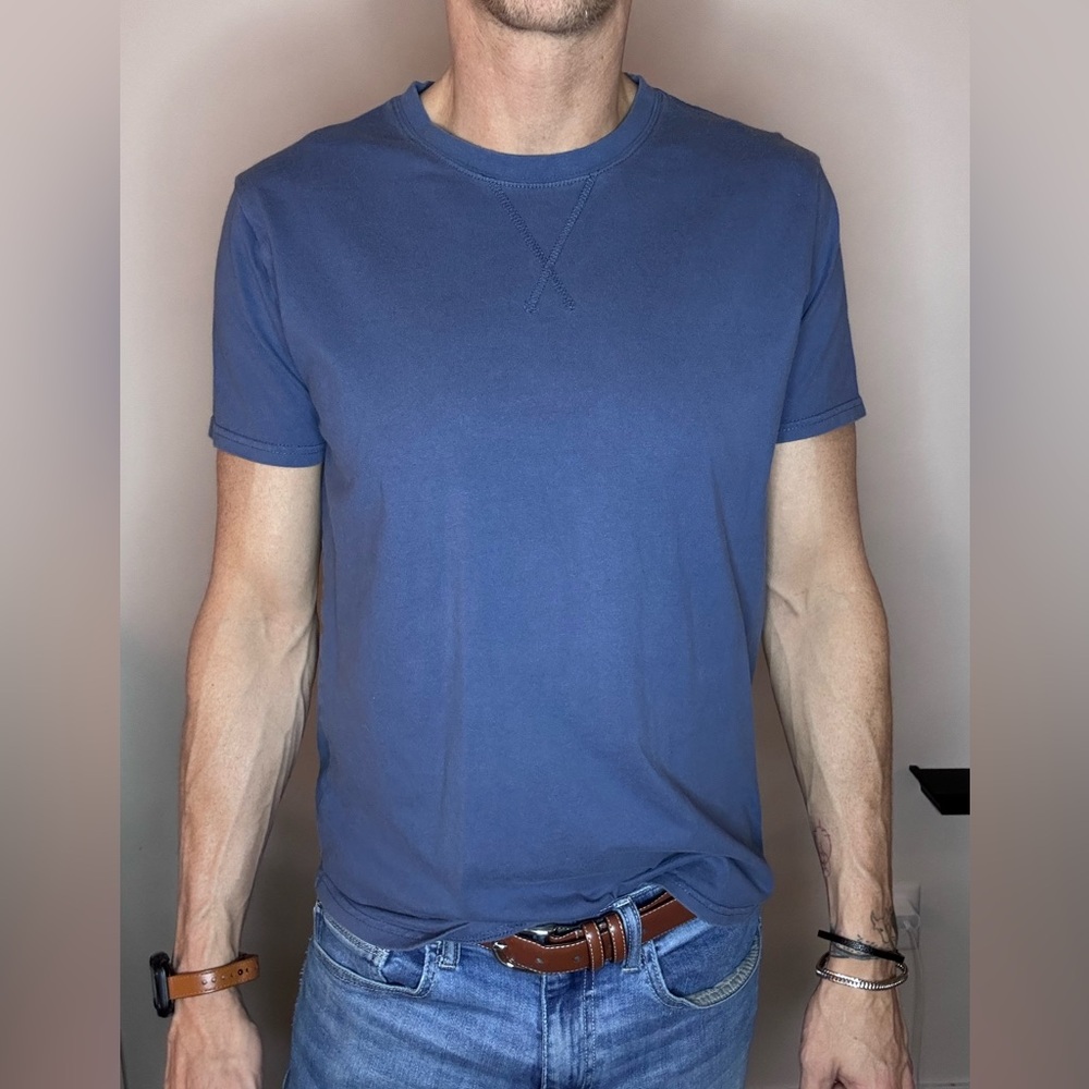 KLIEGOU tight fitting blue shirt, size M